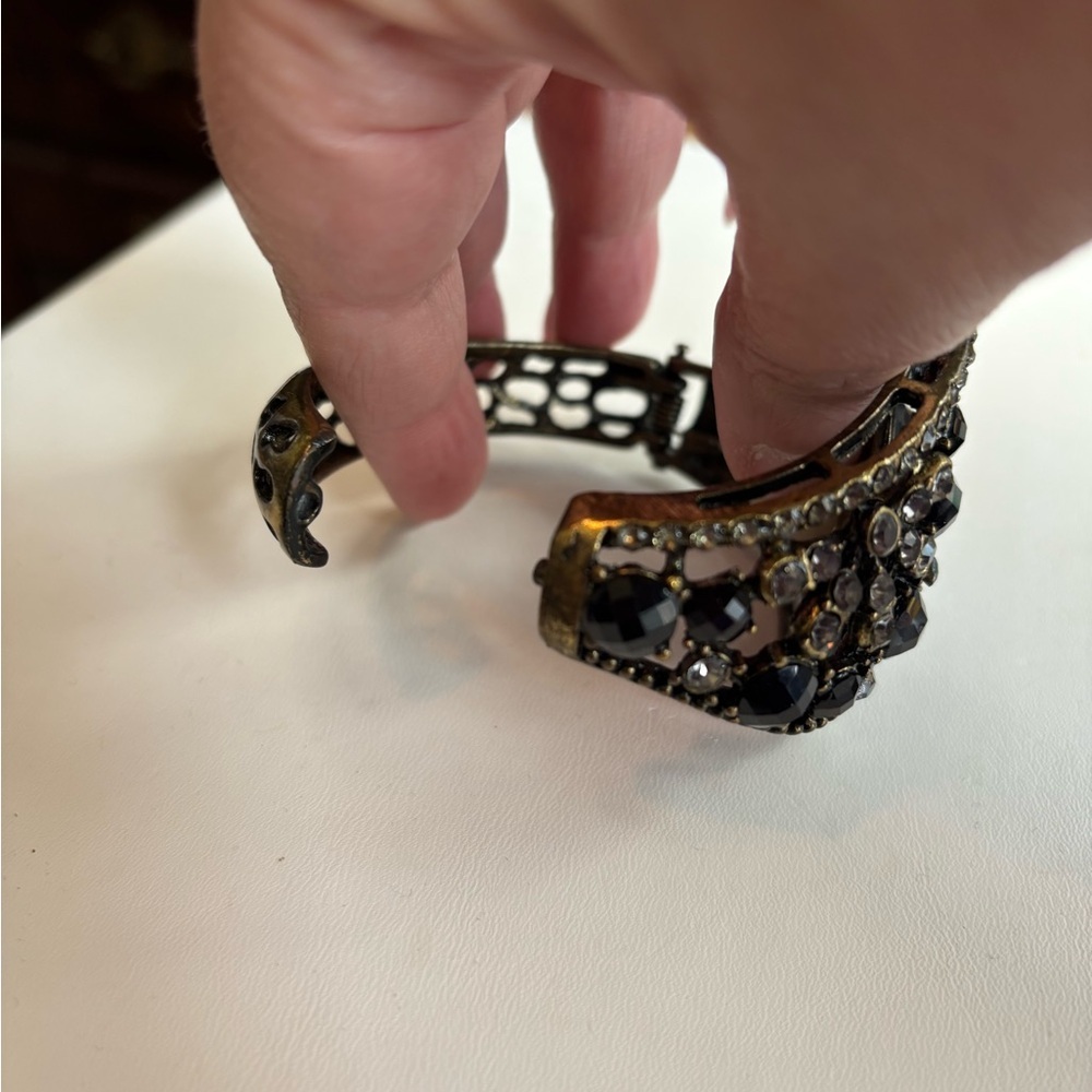 Vintage Black and Purple Rhinestone Hinged  Bracelet - Picture 5 of 7